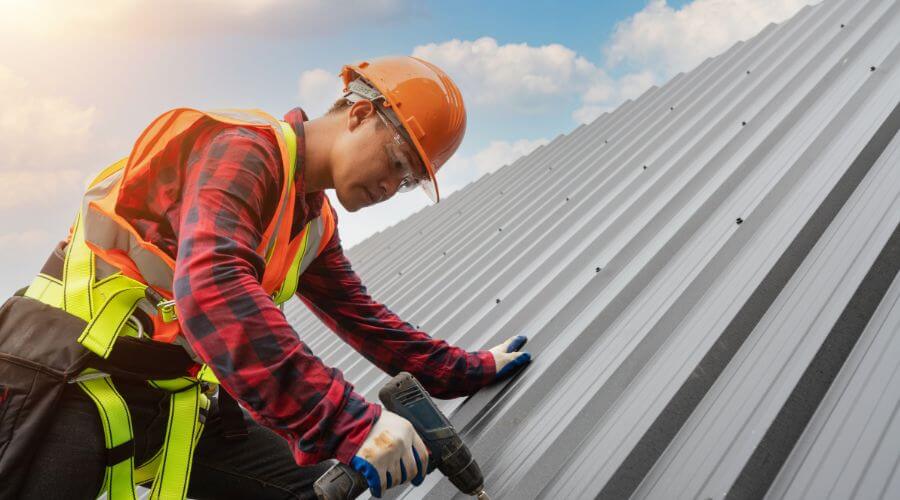 Professional Emergency Roof Repairs services in Melvin, MI